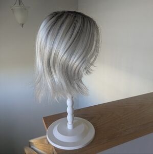 Estetica Kennedy Full Mono Wig In SILVERSUNRT8